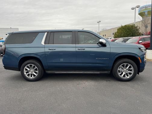 2025 Chevrolet Suburban Premier