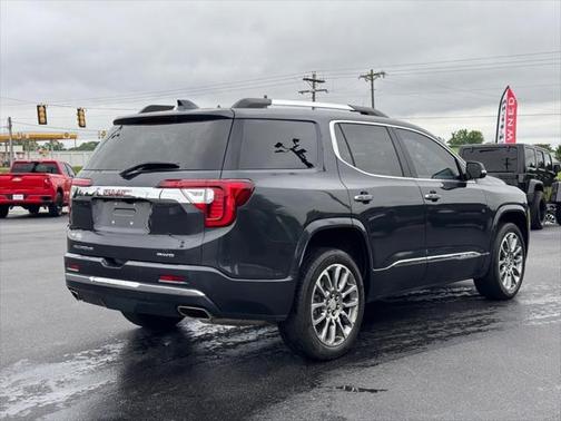 2022 GMC Acadia Denali