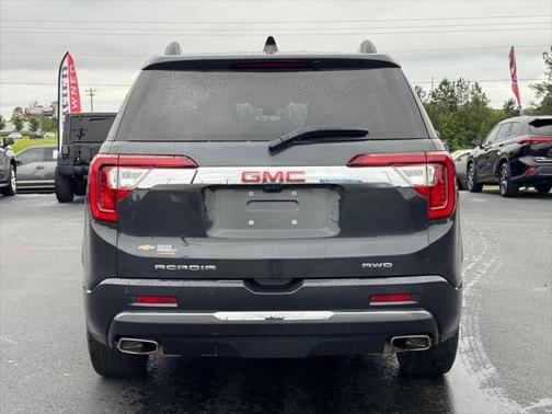2022 GMC Acadia Denali