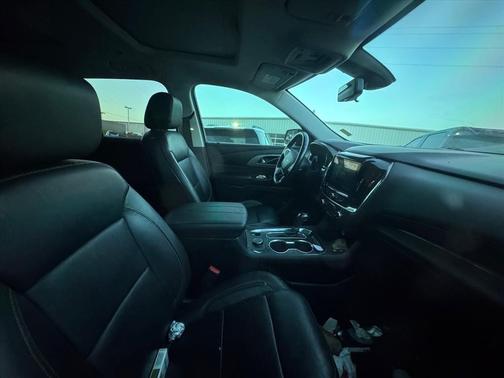 Black Cherry Metallic 2020 Chevrolet Traverse LT Leather