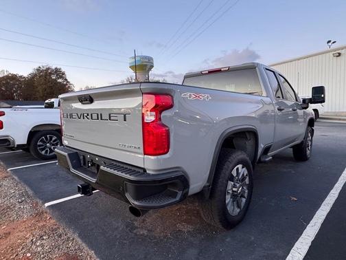 2025 Chevrolet Silverado 2500 Custom