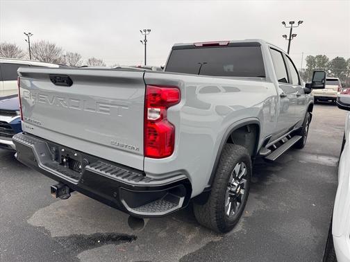 2020 Chevrolet Silverado 1500 Custom