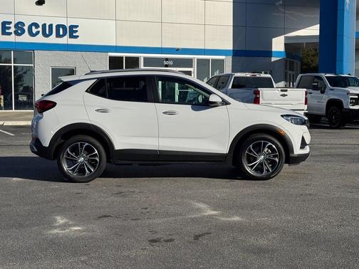 2022 Buick Encore GX Select