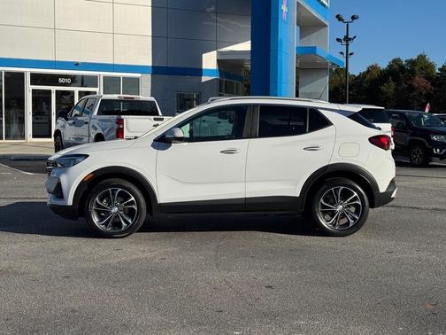 2022 Buick Encore GX Select