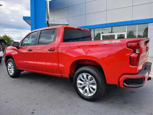 2025 Chevrolet Silverado 1500 Custom