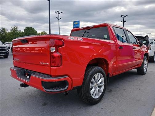 2025 Chevrolet Silverado 1500 Custom