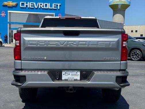 2025 Chevrolet Silverado 1500 Custom