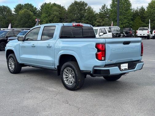 Snowdrift Metallic 2026 Chevrolet Colorado LT
