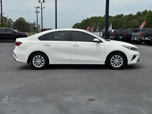 2023 Kia Forte LX
