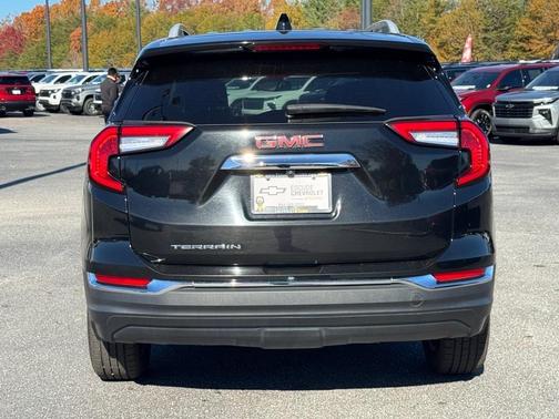 2023 GMC Terrain SLT