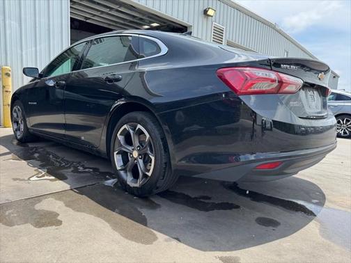 2022 Chevrolet Malibu FWD LT