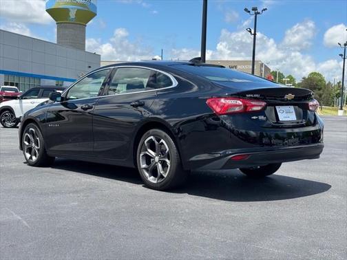 2022 Chevrolet Malibu FWD LT