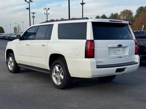 2019 Chevrolet Suburban LT