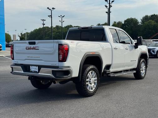 Summit White 2022 GMC Sierra 2500 SLE