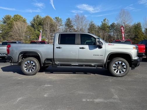 2026 Chevrolet Silverado 2500 Custom