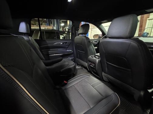 2025 Chevrolet Traverse High Country