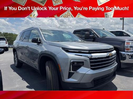 2025 Chevrolet Traverse LT