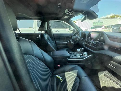 Ruby Flare Pearl 2021 Toyota Highlander XSE