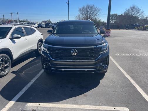 2024 Volkswagen Atlas 2.0T SEL Premium R-Line 4MOTION
