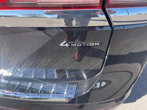 2024 Volkswagen Atlas 2.0T SEL Premium R-Line 4MOTION