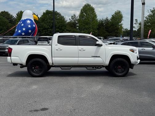 Ice Cap 2023 Toyota Tacoma SR5