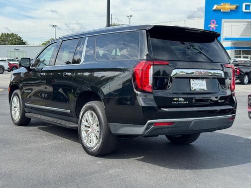 2021 GMC Yukon XL SLT