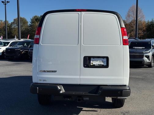 2025 Chevrolet Express 2500 RWD 2500 Regular Wheelbase WT