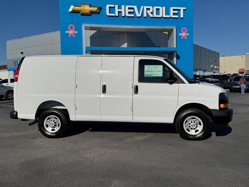 2025 Chevrolet Express 2500 RWD 2500 Regular Wheelbase WT