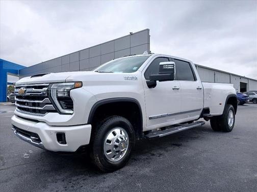 2025 Chevrolet Silverado 3500 High Country