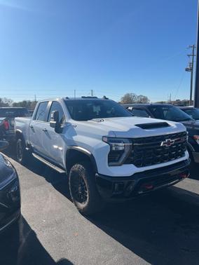 2024 Chevrolet Silverado 2500 4WD Crew Cab Standard Bed ZR2