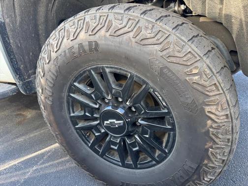 2024 Chevrolet Silverado 2500 4WD Crew Cab Standard Bed ZR2