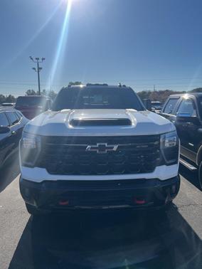 2024 Chevrolet Silverado 2500 4WD Crew Cab Standard Bed ZR2