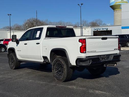 2024 Chevrolet Silverado 2500 4WD Crew Cab Standard Bed ZR2