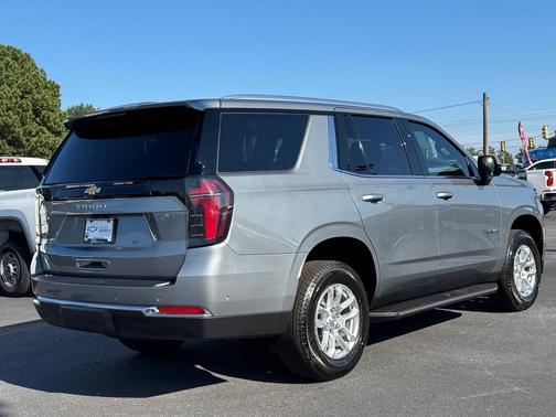2025 Chevrolet Tahoe LS