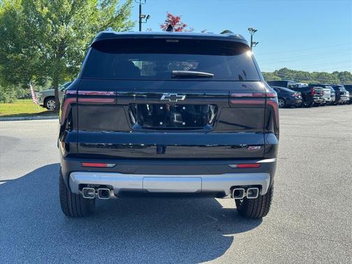 Mosaic Black Metallic 2026 Chevrolet Traverse AWD Z71