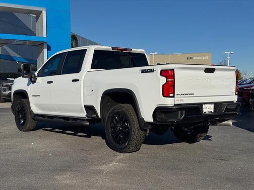 2026 Chevrolet Silverado 3500 LT