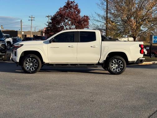 2024 Chevrolet Colorado LT