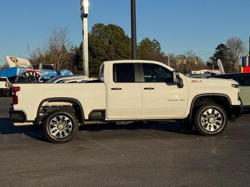 2024 Chevrolet Silverado 2500 Custom