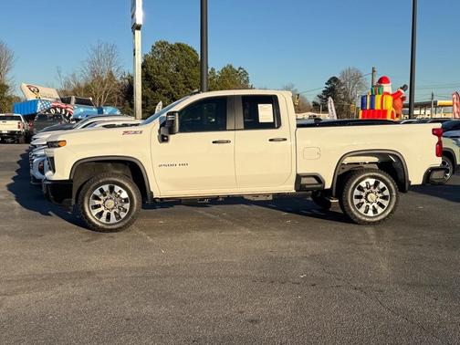 2024 Chevrolet Silverado 2500 Custom