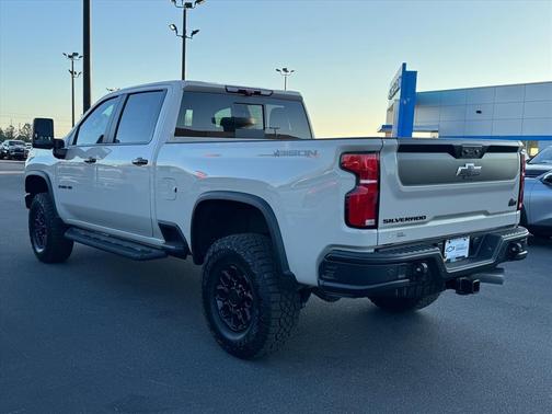 2026 Chevrolet Silverado 2500 Crew Cab, Standard Bed, XR2, 4WD