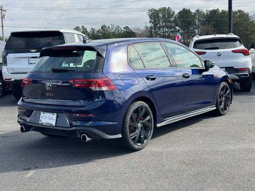 2022 Volkswagen Golf GTI 2.0T SE DSG