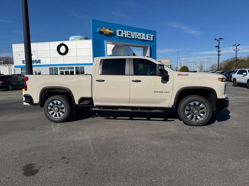 2026 Chevrolet Silverado 2500 Custom