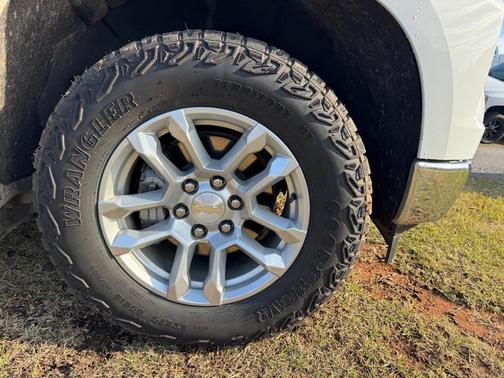 2023 Chevrolet Silverado 1500 WT