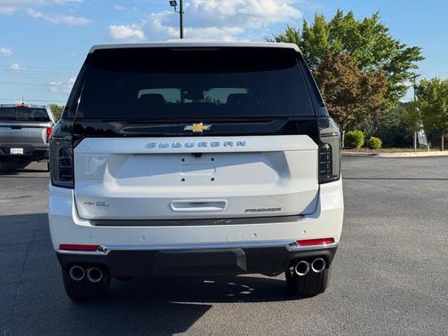 2025 Chevrolet Suburban Premier