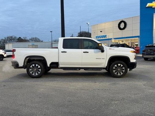 2024 Chevrolet Silverado 2500 Custom