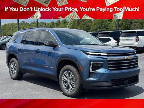 2025 Chevrolet Traverse LT