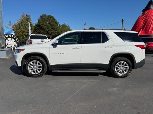 2020 Chevrolet Traverse LT Cloth