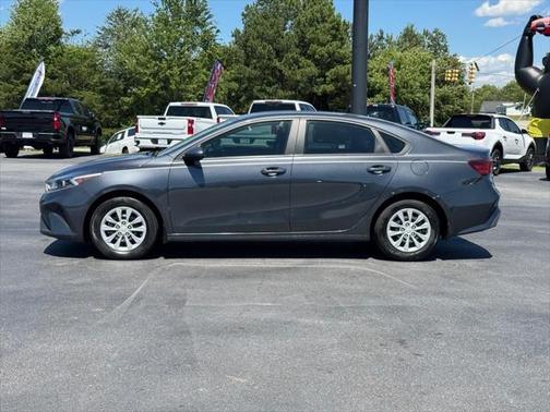 2023 Kia Forte LX