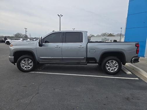 2025 Chevrolet Silverado 3500 High Country