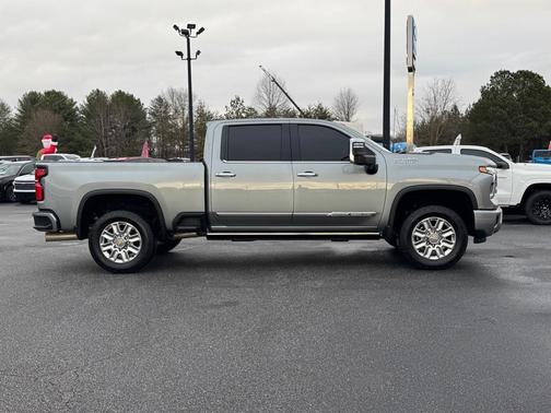 2025 Chevrolet Silverado 3500 High Country